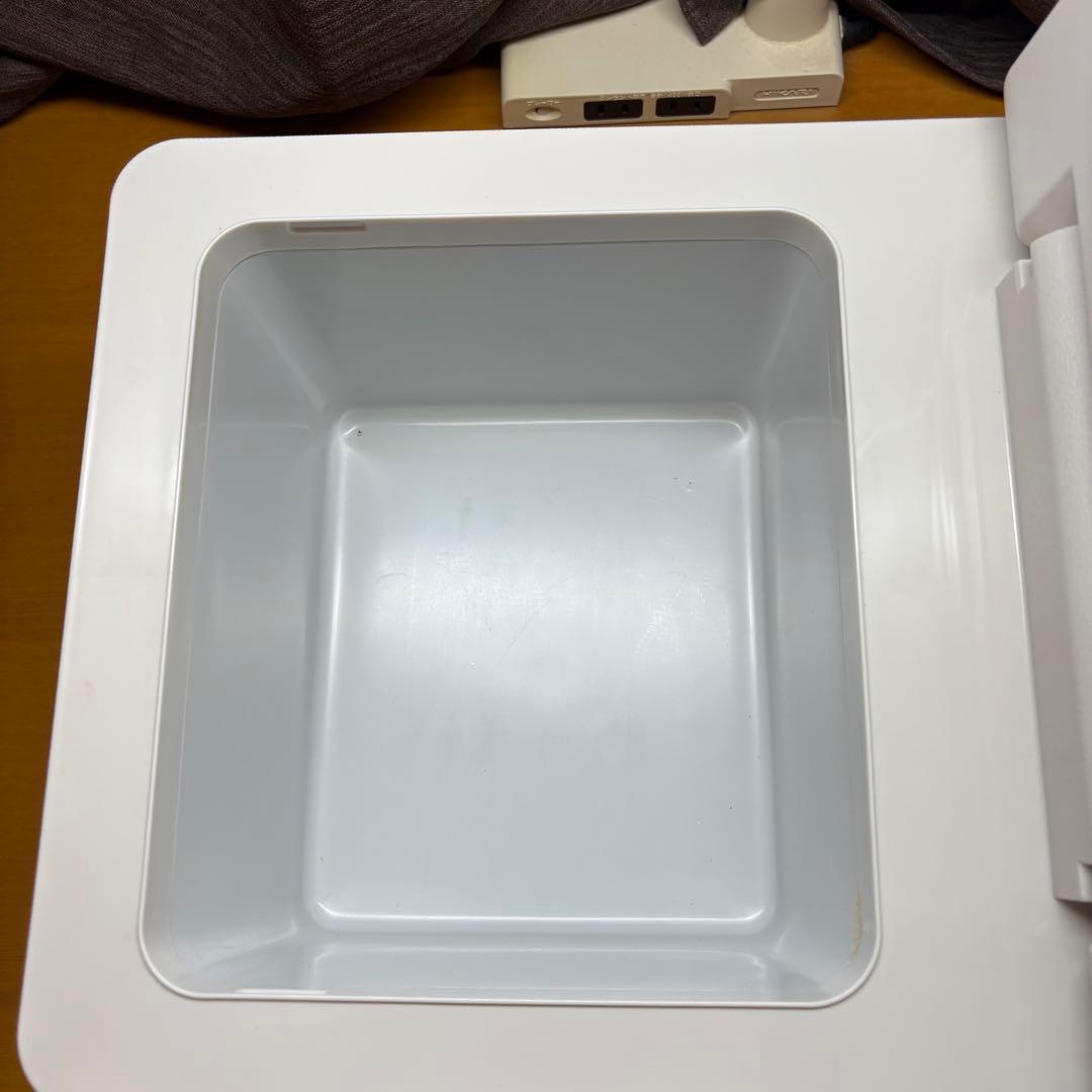 【中古品】ベルソス 車載用 冷蔵冷凍庫9L VS-CB00 9 AC/DC対応