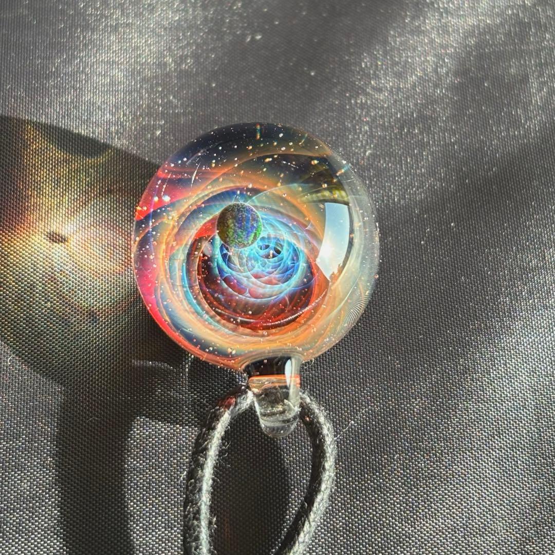 宇宙ガラス ブラックオパール入り +α