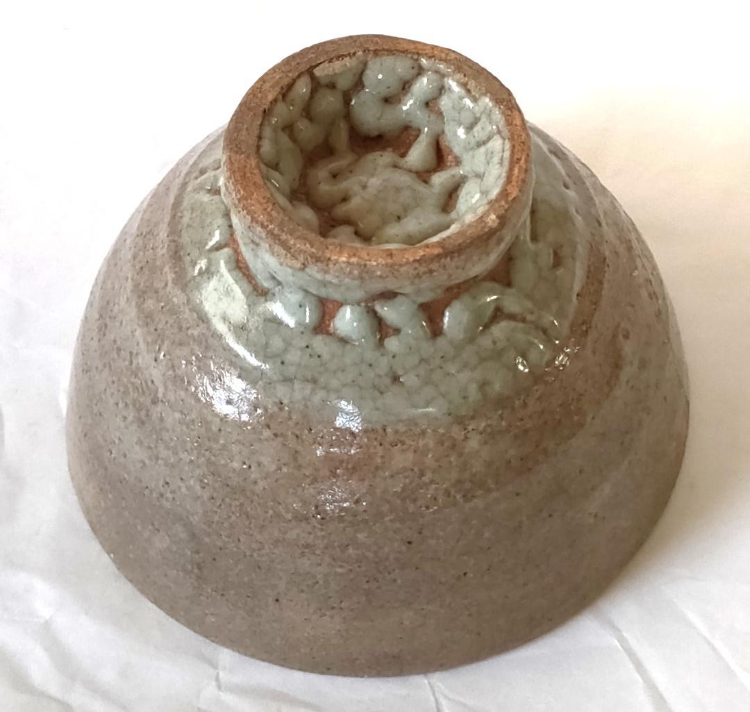 茶碗 薄茶色 下部と裏底に釉薬 Ae-236