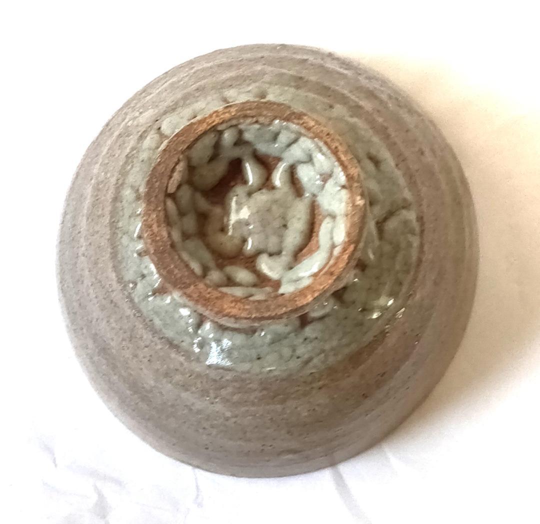 茶碗 薄茶色 下部と裏底に釉薬 Ae-236