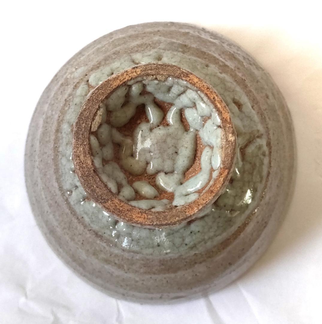 茶碗 薄茶色 下部と裏底に釉薬 Ae-236