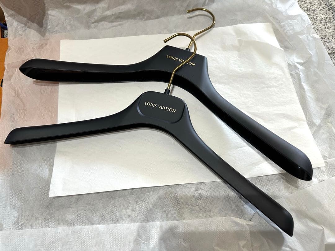 Louis Vuitton 箱・ショップ袋・リボン・ハンガーセット