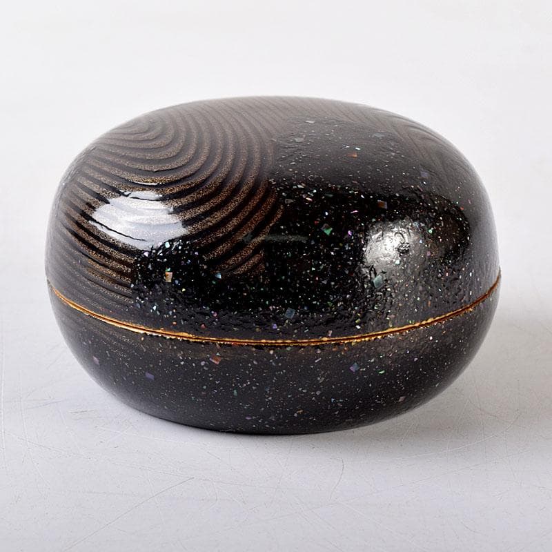 茶道具　黒漆　螺鈿装飾　流水蒔絵　香合　時代箱　V　8171