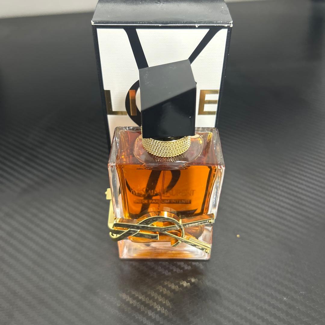 Yves Saint Laurent リブレ　オーデパルファム　アンタンス