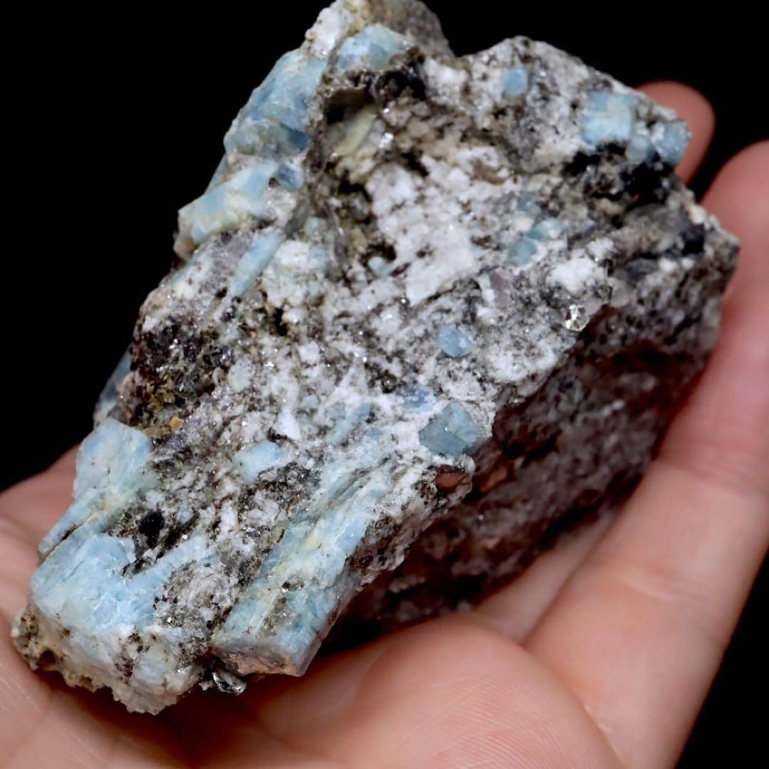 自主採掘！アクアマリン カリフォルニア産 148,7g　AQ210 原石　天然石