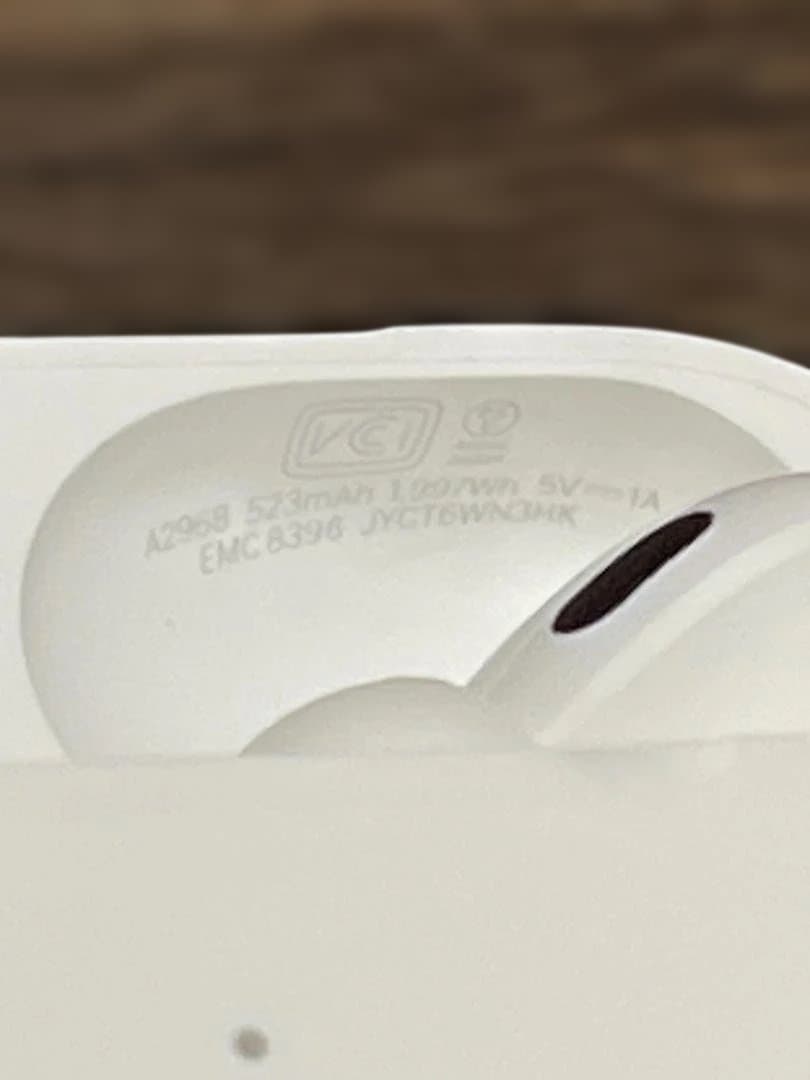 メ*リ様 アップル AirPods Pro2 MagSafe 第二世代 MTJV