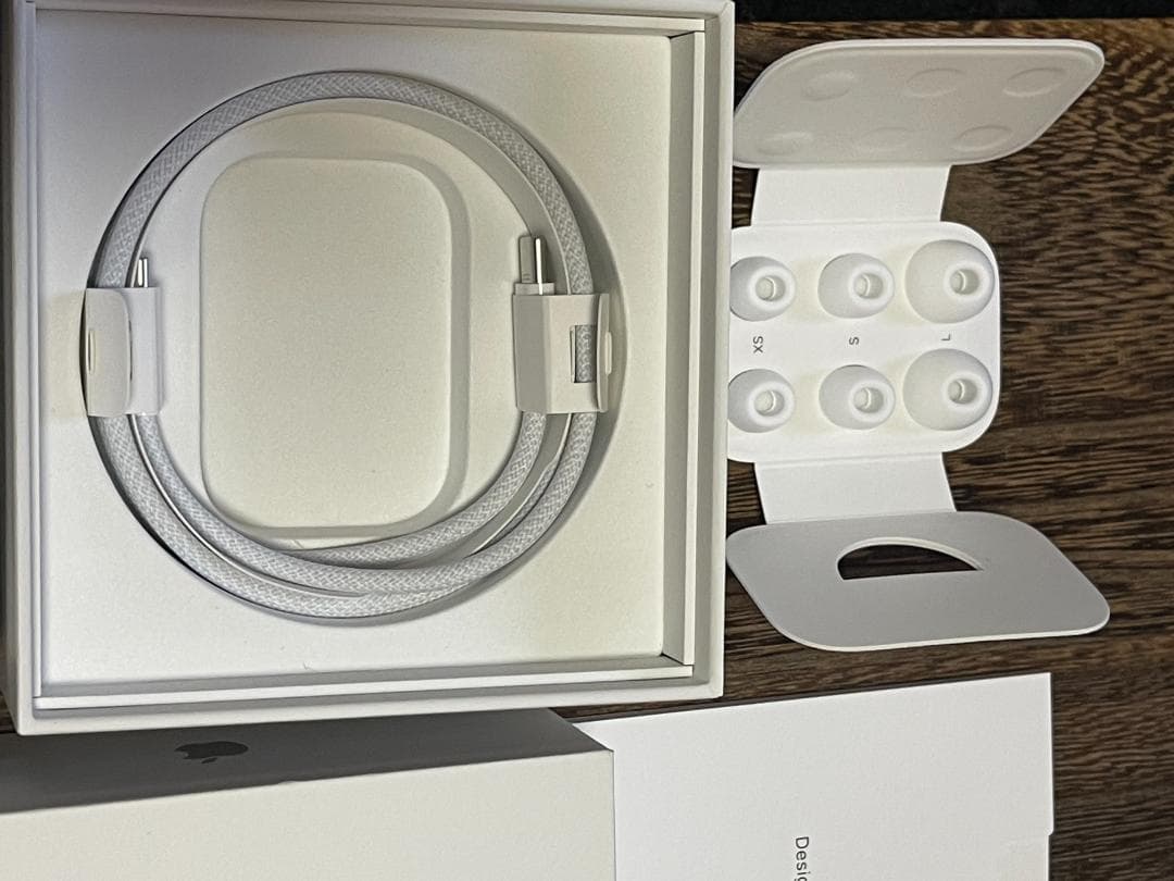 メ*リ様 アップル AirPods Pro2 MagSafe 第二世代 MTJV