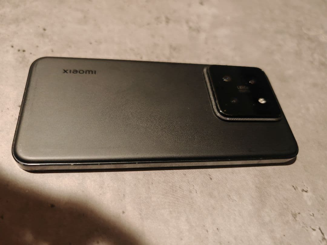 Xiaomi 14 256GB ケース付き
