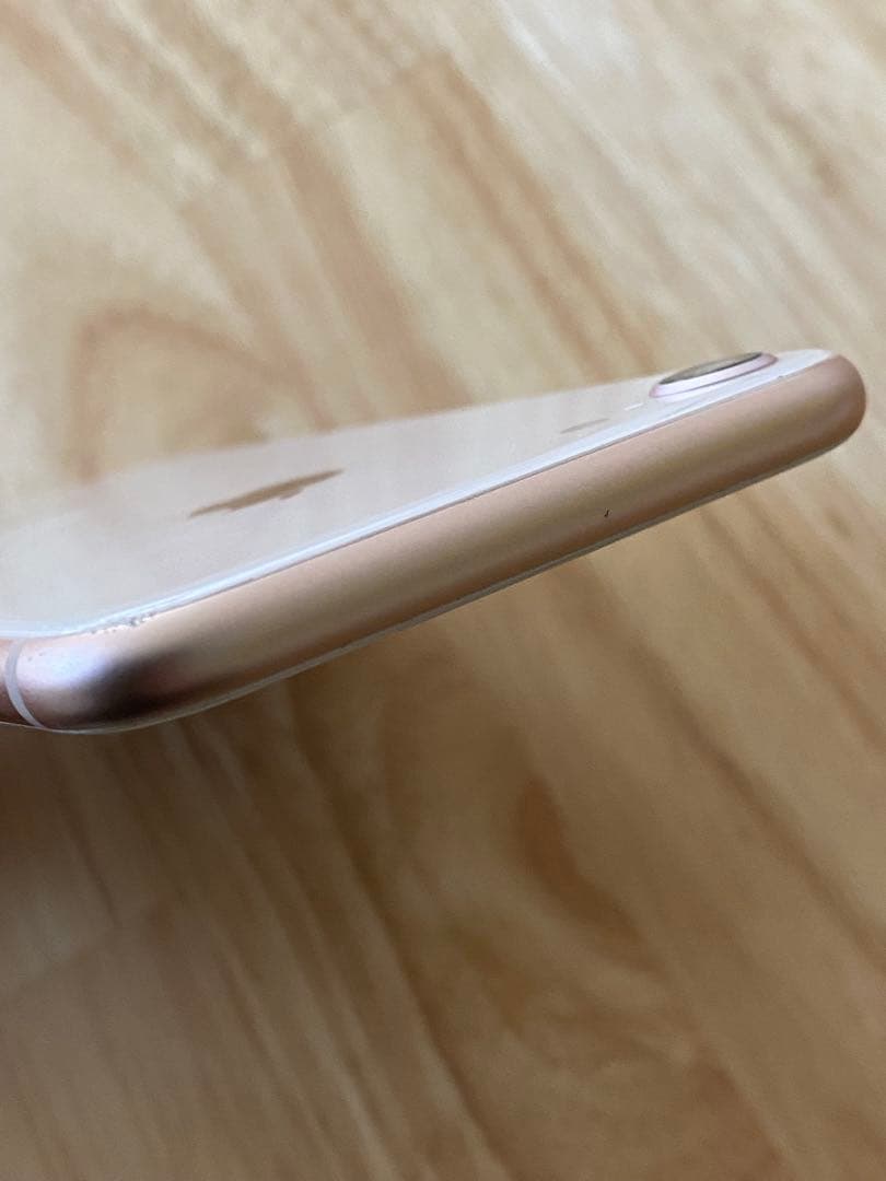 iPhone 8 ゴールド 64GB 画面割れ（ジャンク）