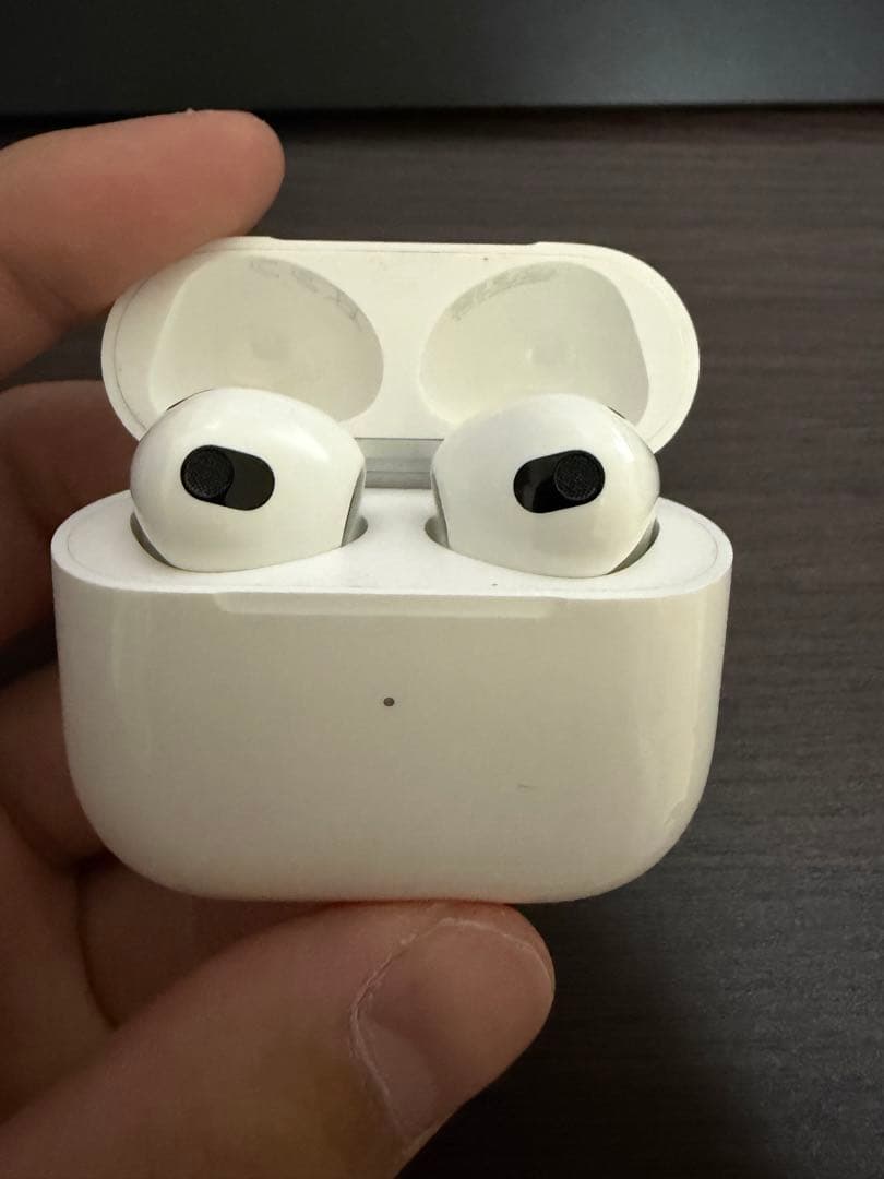 Apple AirPods3 第3世代 清掃済 充電ケーブル付き