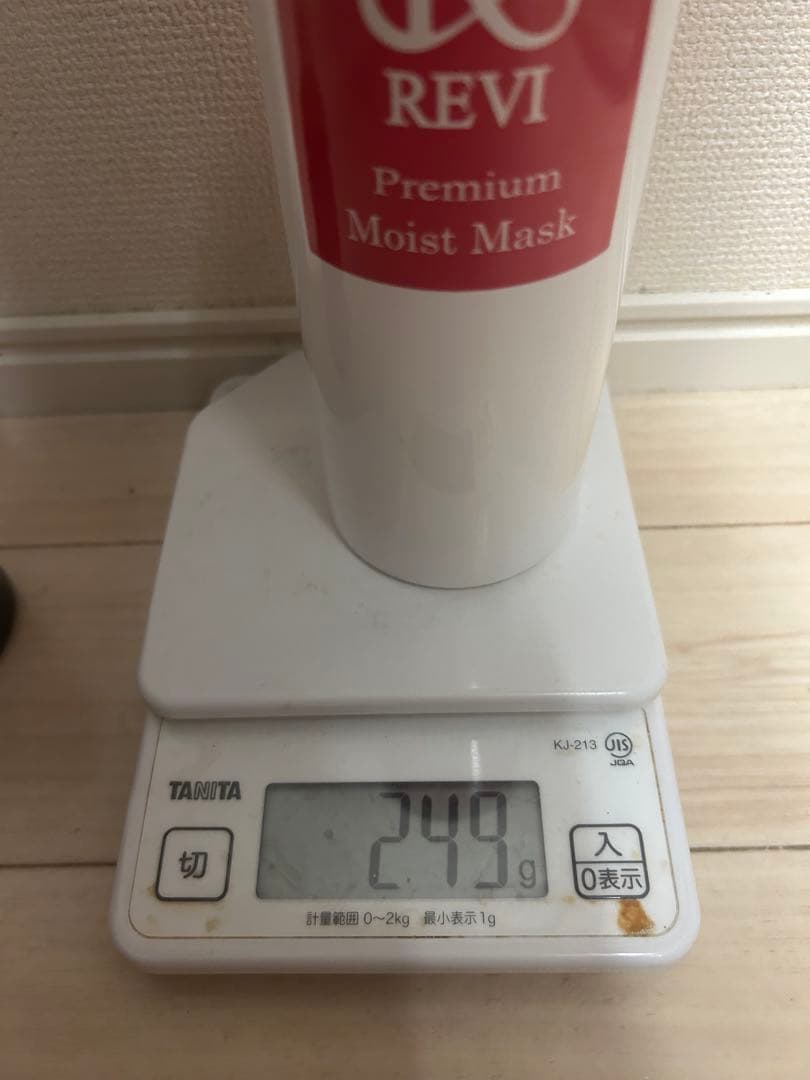 ルヴィ　プレミアムモイストマスク　４.５割