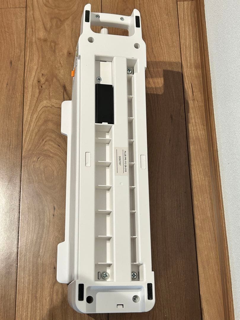 PLUS コンパクト断裁機