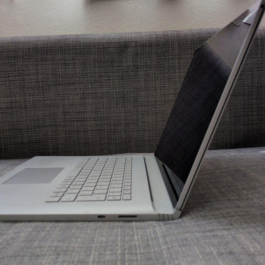 GeForce搭載！ハイエンド2in1タブレットPC！Surface Book2
