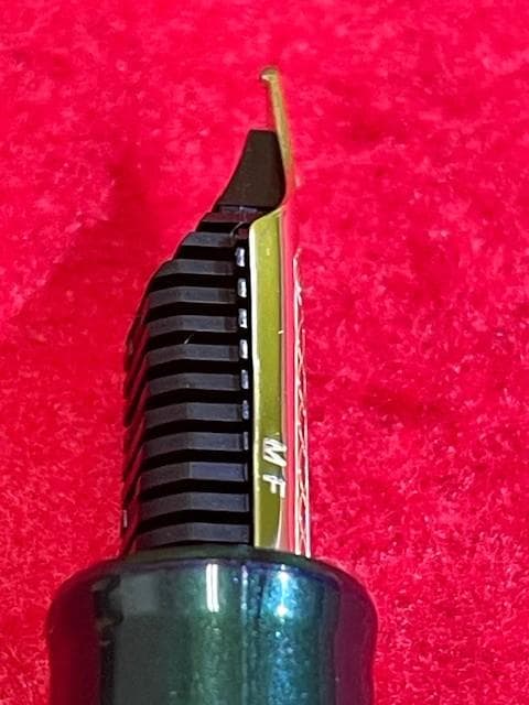 未使用品 セーラー万年筆 SHIKIORI 雪月空葉 万葉 14k MF即日配送