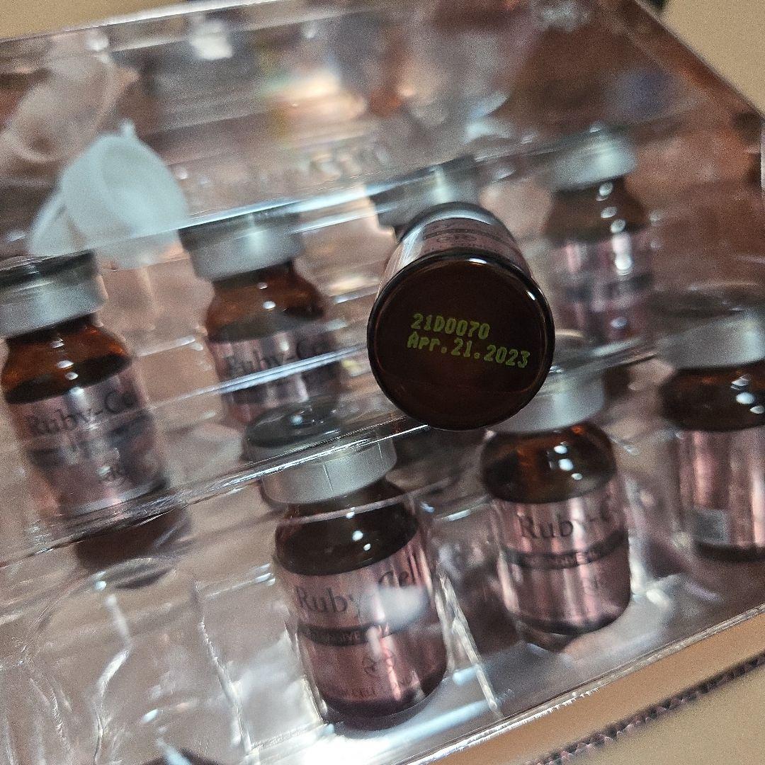 Ruby Care 美容液 18本入り(キャップ付き)