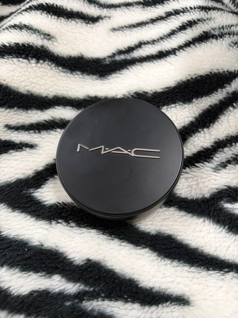 ファンデーション MAC Studio Fix Powder Plus Foundation