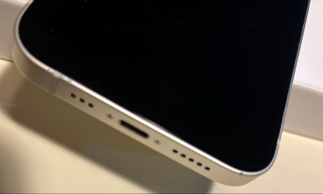 iPhone 14 128GBスターライト最大容量89%