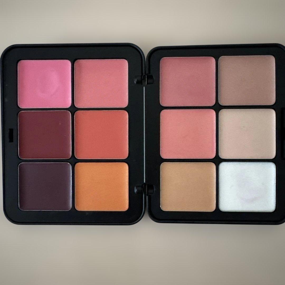 m*o様 MAKE UP FOR EVER HD SKIN BLUSH & GL