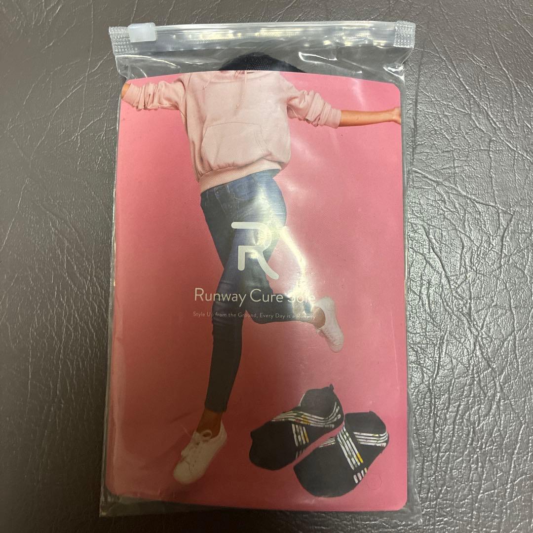 新品✨Runway Cure ✨ソールズ 足用サポーター M⭐︎おまけ✨（５０枚）