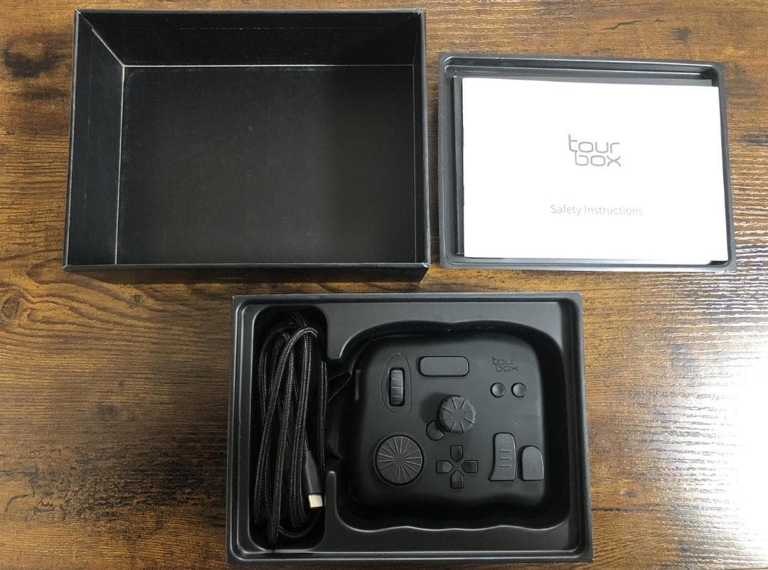 TourBox NEO 左手デバイス