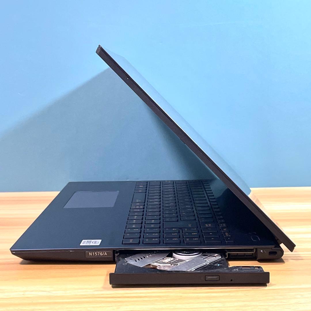 NEC LAVIE N15/Corei7/16GB/SSD512GB/ブルーレイ