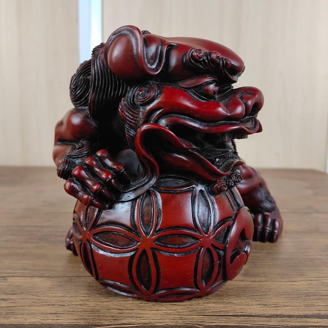 玉乗りシーサー　獅子　魔よけ　玉乗り獅子置物 開運 魔除け 縁起物 骨董品