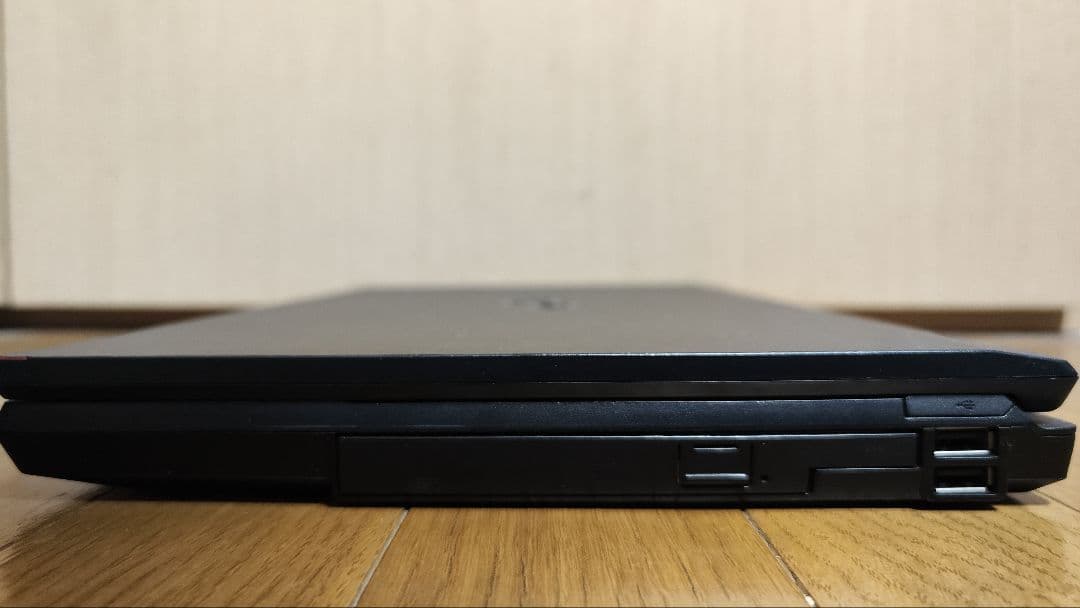 富士通 LIFEBOOK A574/H i5-4300M 8GB/HDD 1TB