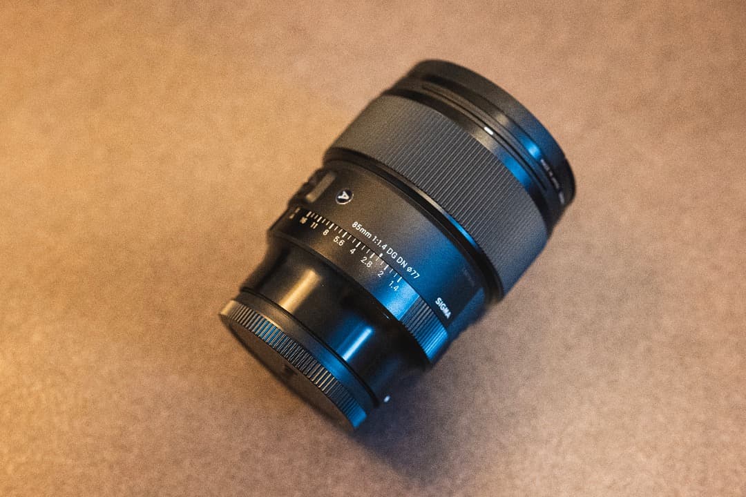 美品SIGMA 85mm F1.4 DG DN レンズ/Lマウント