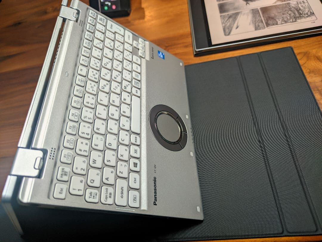 Panasonic CF-QV1RDEVS 累積使用時間:810h