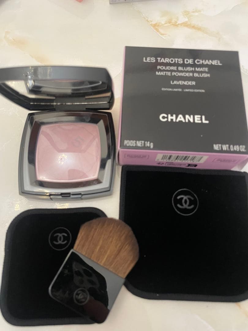 ほぼ新品CHANEL レタロットドゥシャネル　ラベンダー