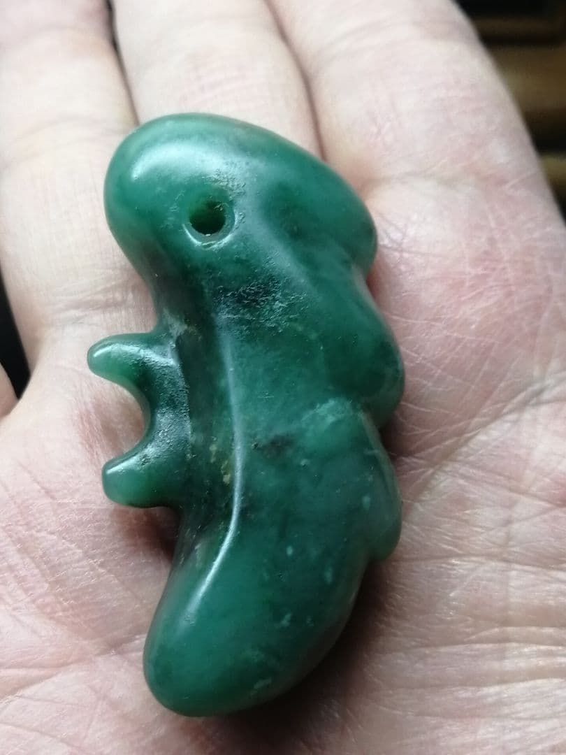 ★古墳期『糸魚川翡翠獣形勾玉』発掘品。『超古代翡翠』5.8cm　儀式用勾玉です。