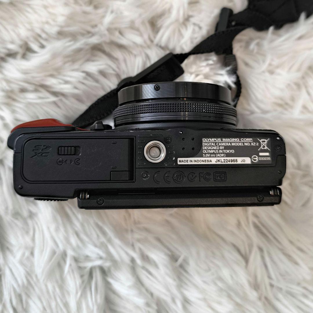 OLYMPUS XZ-2 ブラック 自動開閉レンズキャップ 元箱 取扱説明書