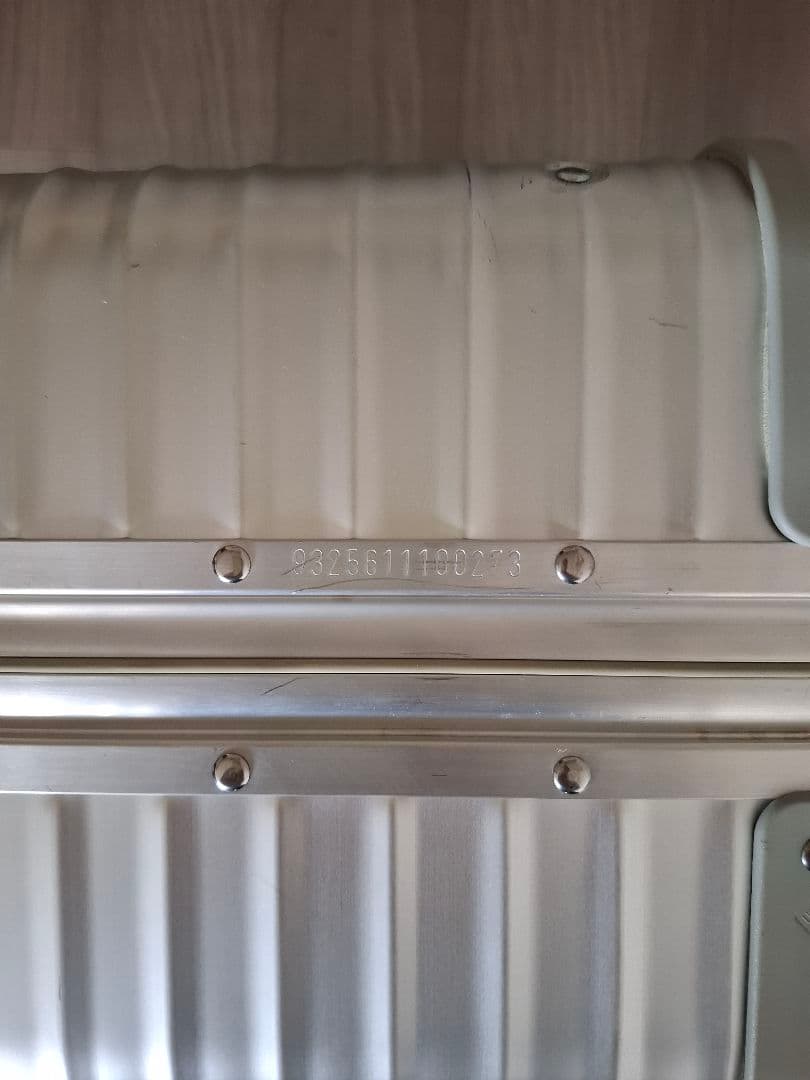 【値下げ最終】リモワ「トパーズ」48L 4輪シルバー
