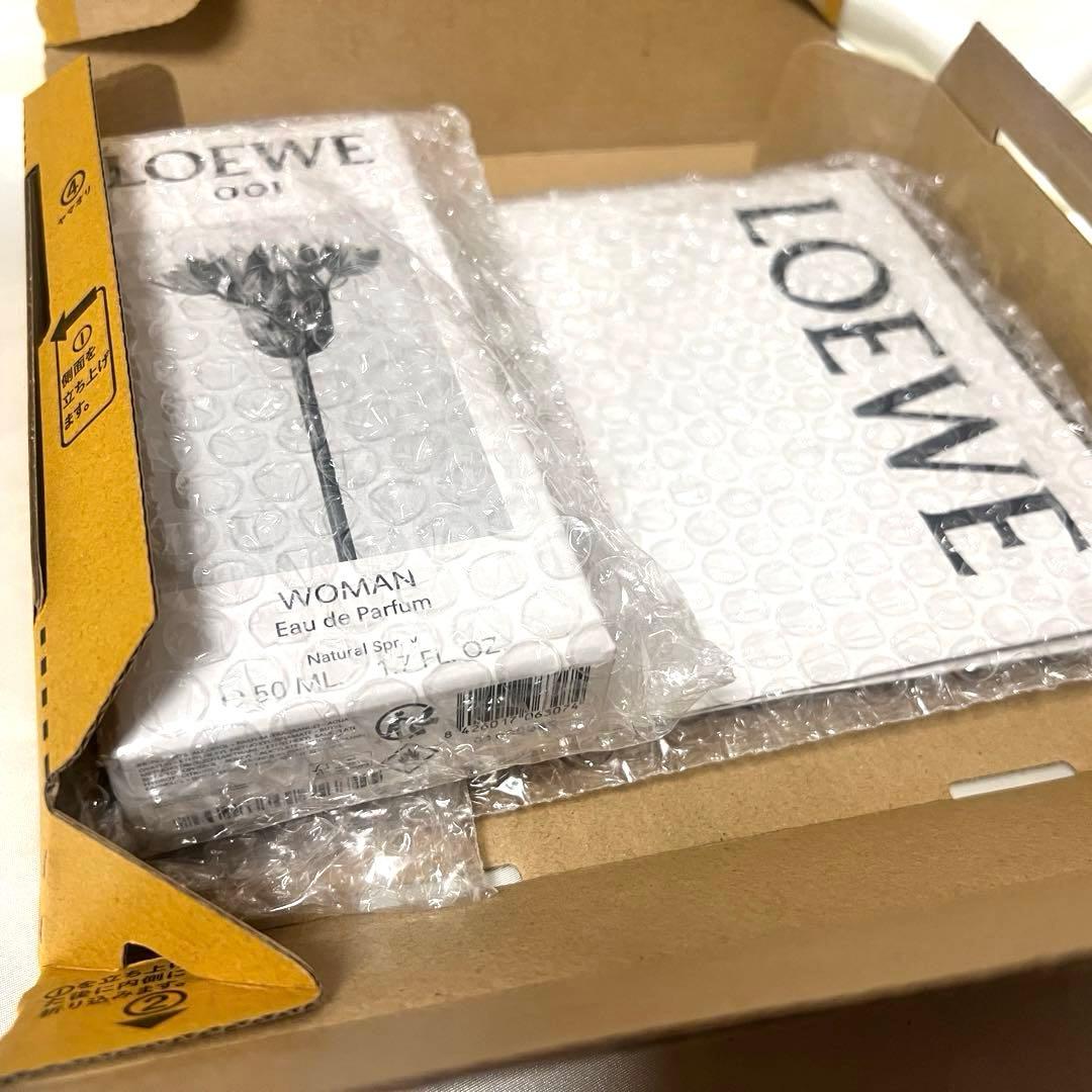 LOEWE 001 WOMAN Eau de Parfum 箱とショッパー付