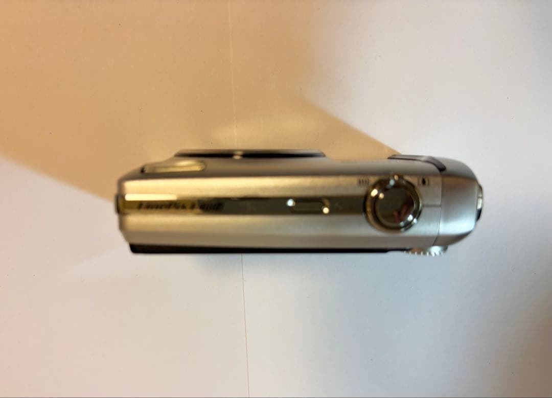 【SDカード付・付属品完備】FUJIFILM FinePix F40fd