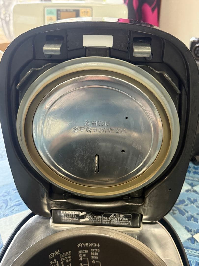 東芝RC-10VXT真空圧力IH炊飯器5.5合グランブラック　ジャンク品