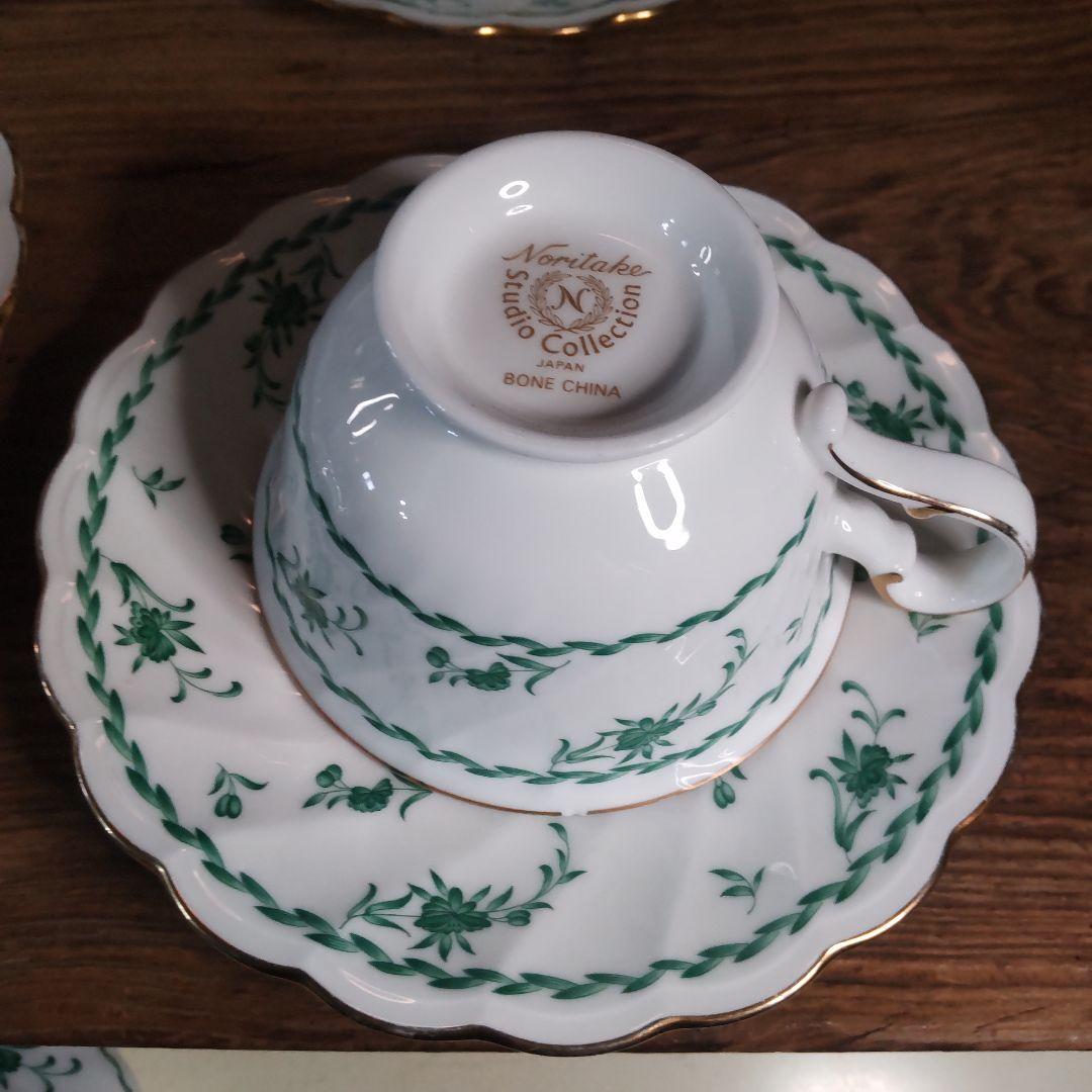 ノリタケ、スタジオコレクション　セット金彩花柄　まとめ売り