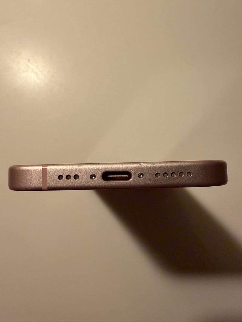 iPhone15 256GB ピンクSIMフリー(画面割れ)
