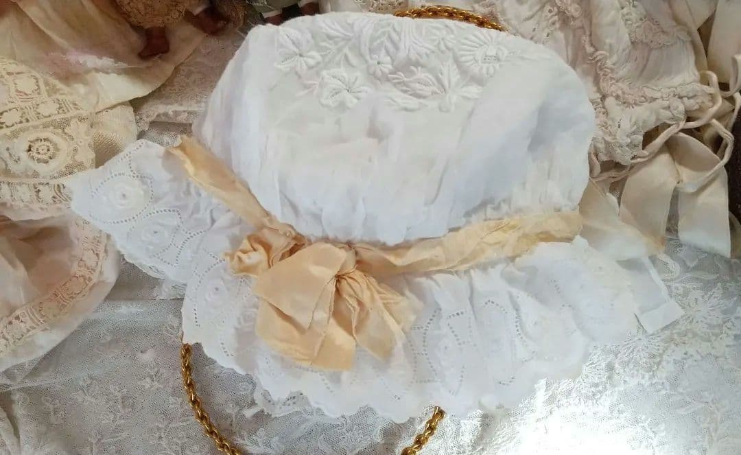 気まぐれセット❀フランスアンティーク　手縫いボネの ドール バスケット♪