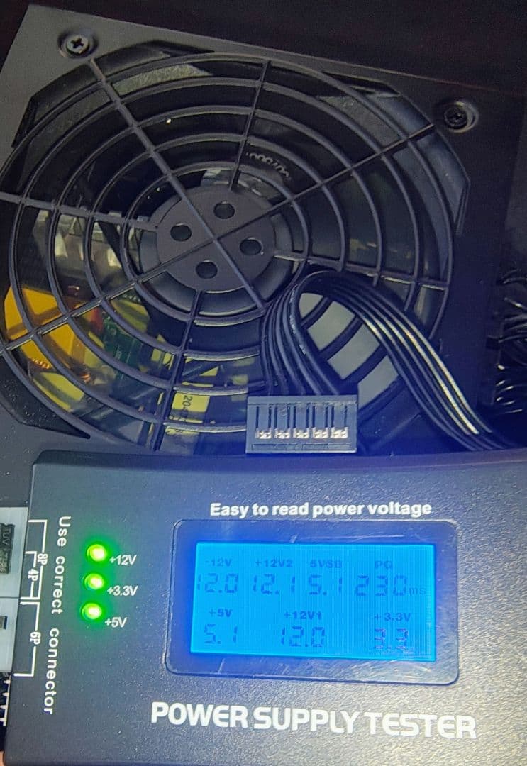 玄人志向 KRPW-GK750W/90+ 80PLUS GOLD フルプラグイン