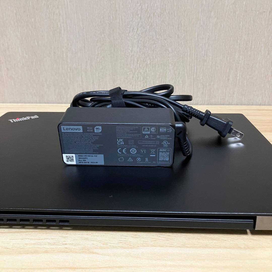 第11世代 メモリ16GB core i7 Lenovo ThinkPad 美品
