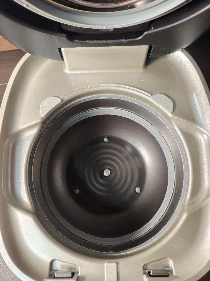 ダイガー ご泡火炊き JPL-S100 炊飯器 5.5合 土鍋圧力IH式 土鍋