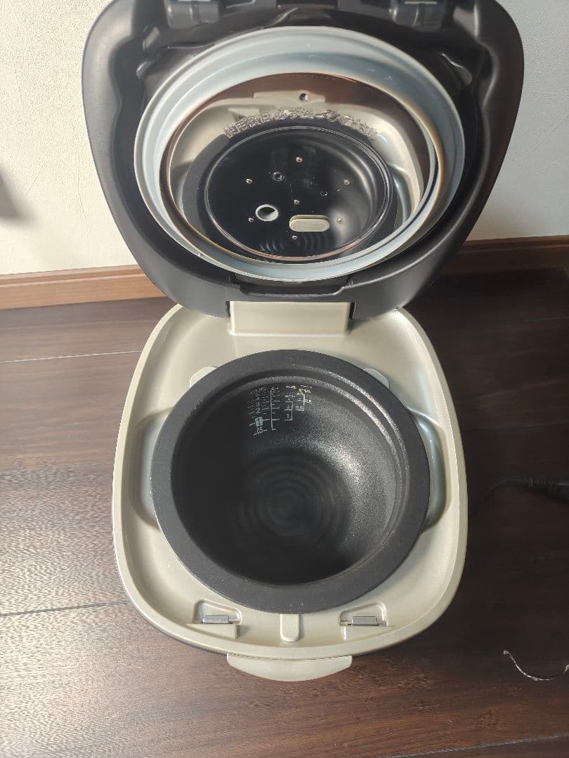 ダイガー ご泡火炊き JPL-S100 炊飯器 5.5合 土鍋圧力IH式 土鍋