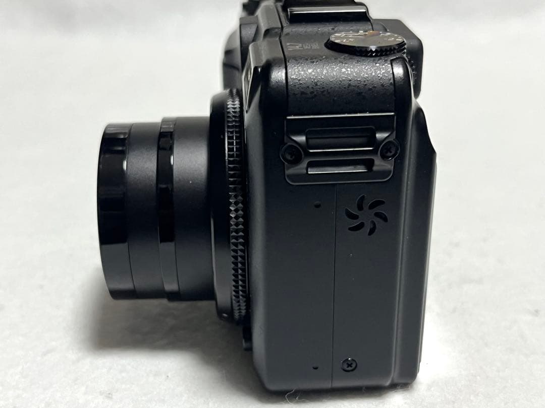 キヤノン　Canon PowerShot G10《純正専用ケース付属》