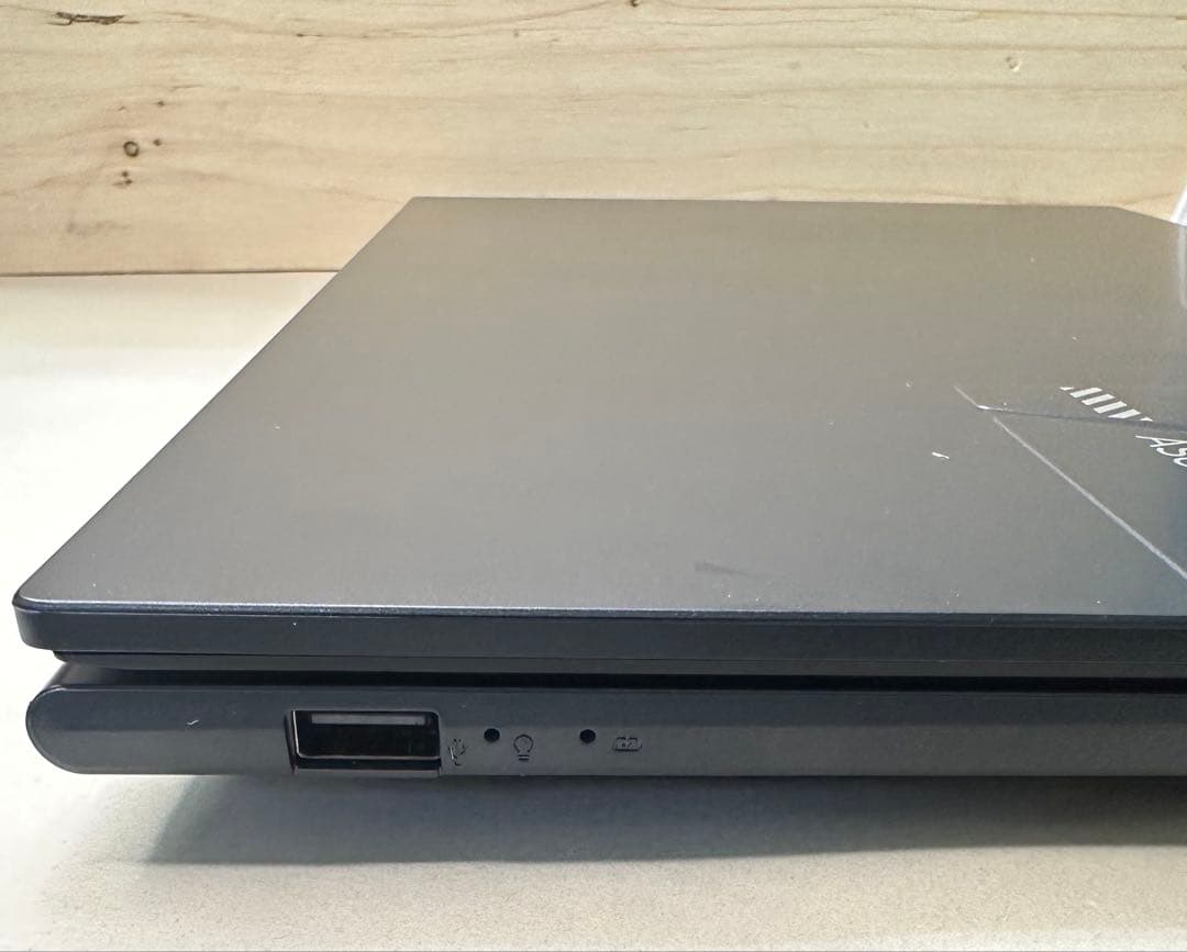 【美品】ASUS Vivobook X1504V 16GB/512GB SSD