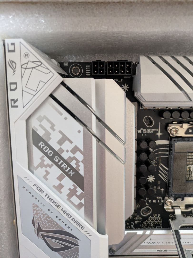 ROG STRIX B760-G GAMING WiFi 吹雪