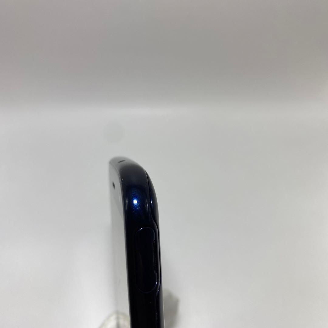 NTT docomo らくらくスマートフォン F-52B ネイビー