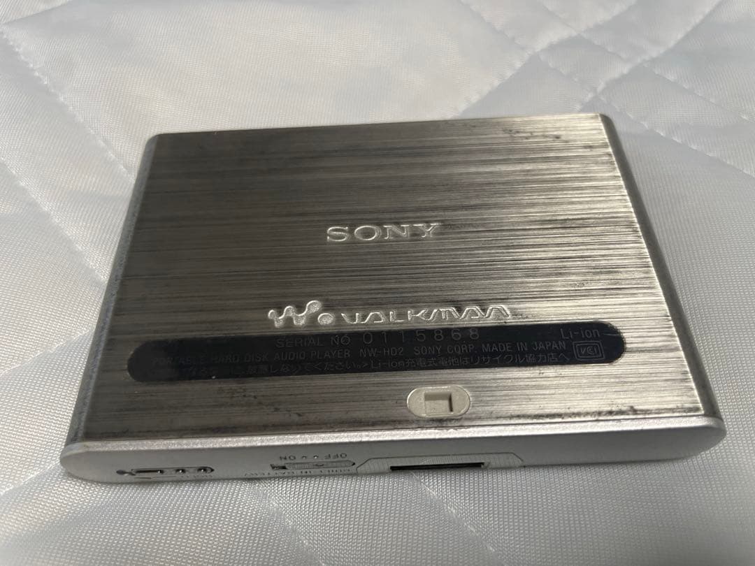 SONY NW-HD3とNW-HD2、クレードルのセットです。 ジャンクです。