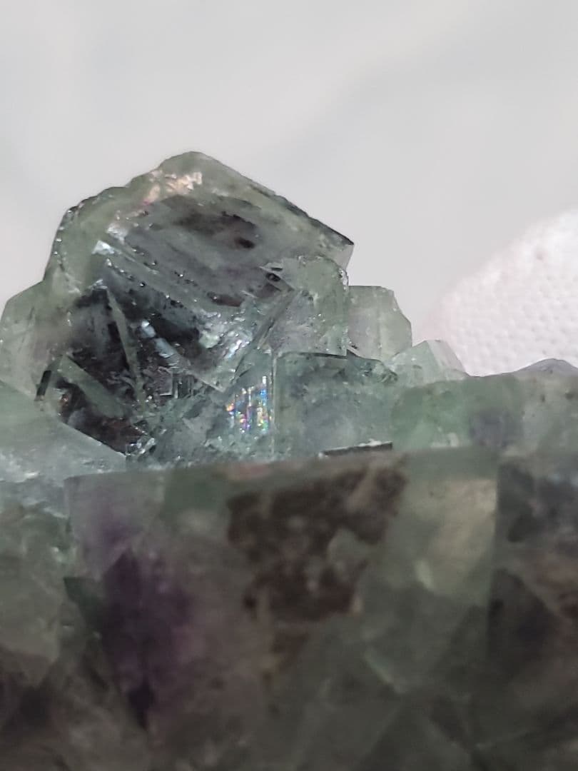 フローライト マルチカラー 虹あり 蛍光 原石 鉱物標本