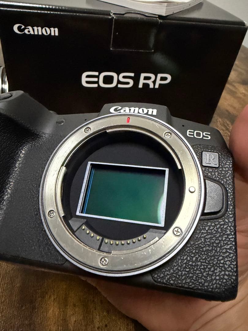 Canon EOS RP ミラーレスカメラ rf35mmレンズ付き